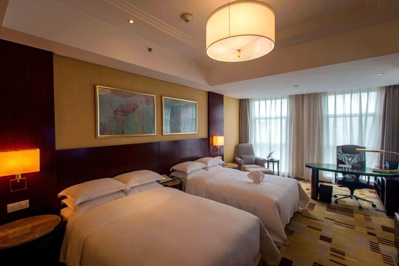 Sheraton Guiyang Hotel Bagian luar foto