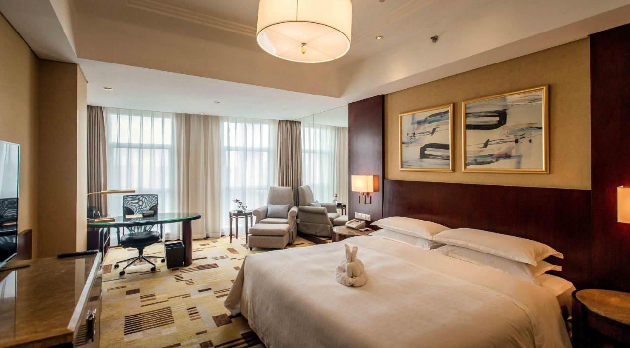 Sheraton Guiyang Hotel Bagian luar foto