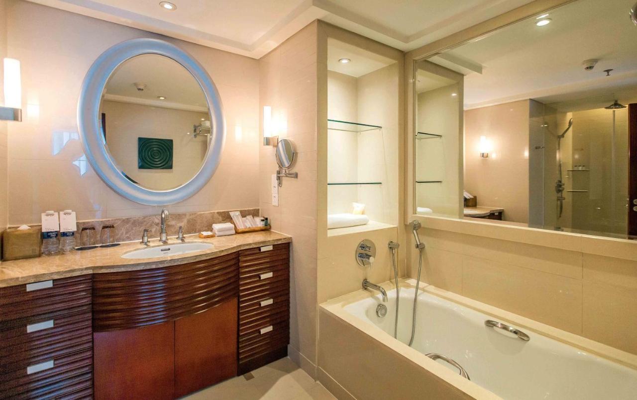 Sheraton Guiyang Hotel Bagian luar foto