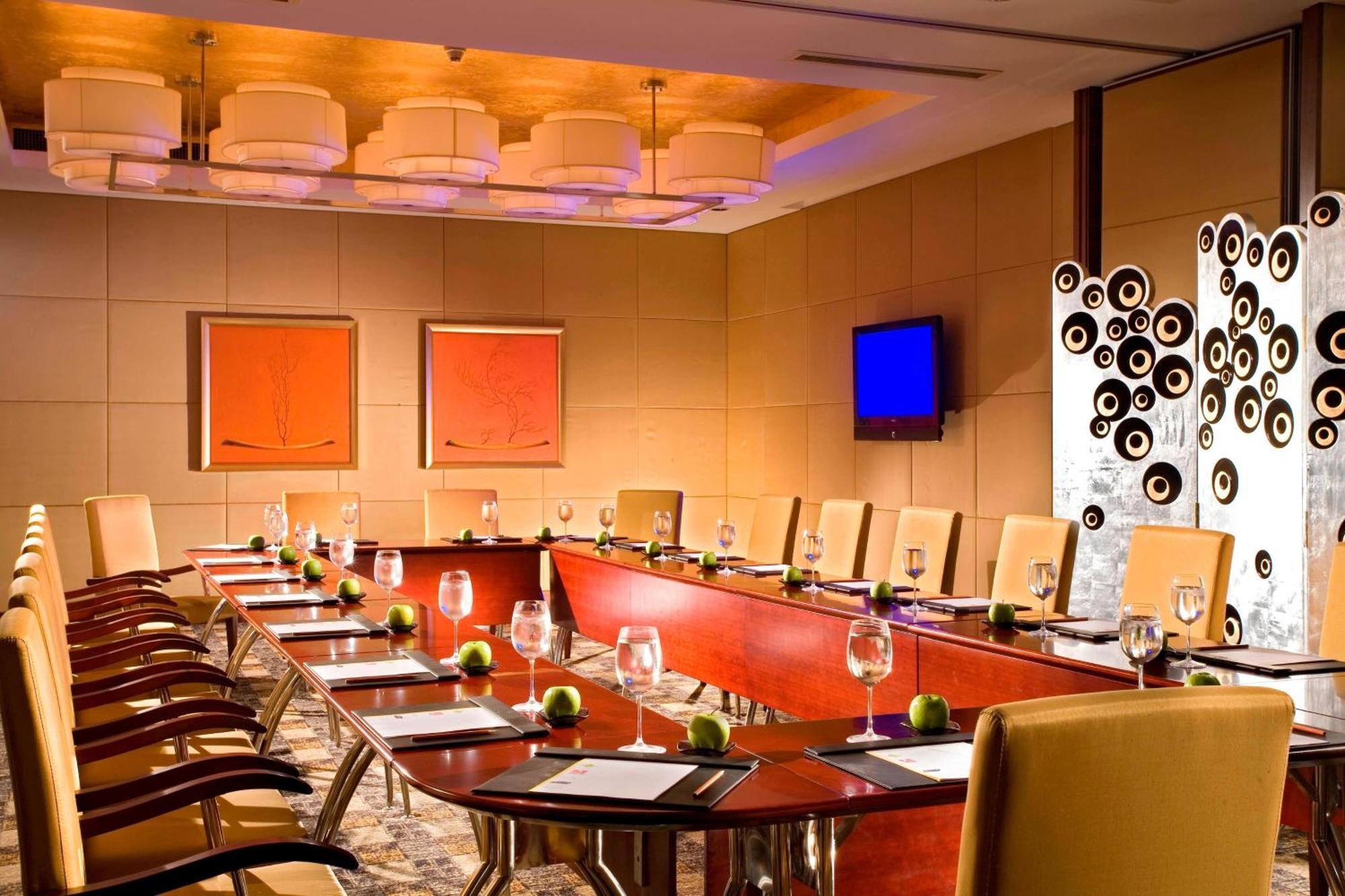 Sheraton Guiyang Hotel Bagian luar foto