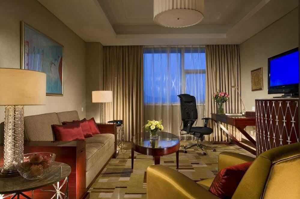Sheraton Guiyang Hotel Bagian luar foto